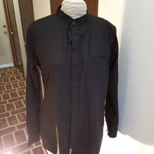 Long sleeve black shirt